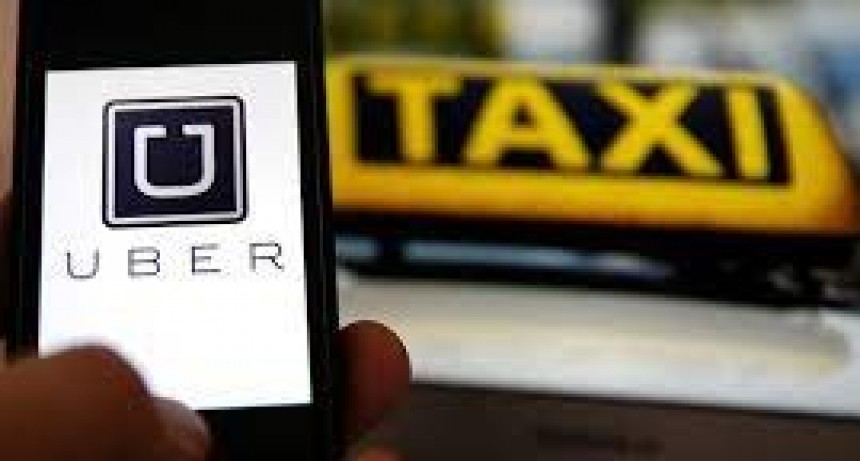 Sociedad Radio Taxi, sobre la llegada de Uber Moto: "Es ilegal desde todos los puntos de vista"