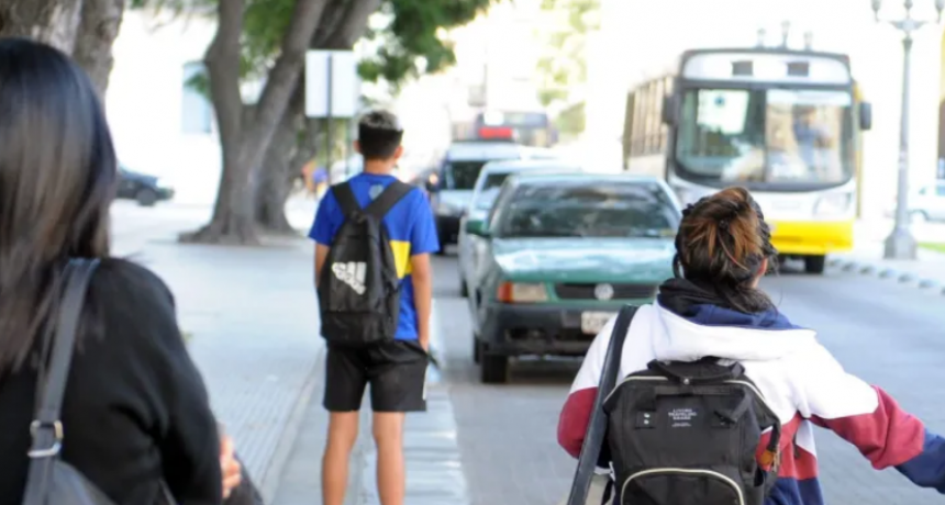 Colectivos: arranca una semana clave para saber c&oacute;mo sigue el conflicto del transporte y los subsidios