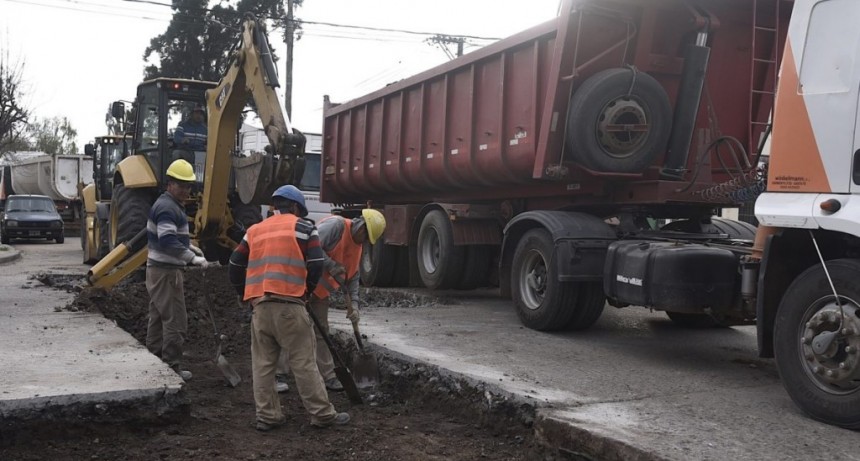 Trabajos de iluminaci&oacute;n y bacheo previstos para este martes