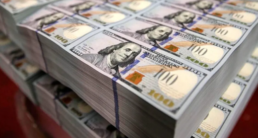 El d&oacute;lar blue super&oacute; los $508 en Santa Fe y marc&oacute; un nuevo r&eacute;cord
