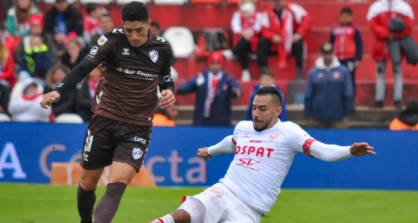 Uni&oacute;n y Platense igualaron y aburrieron en Santa Fe