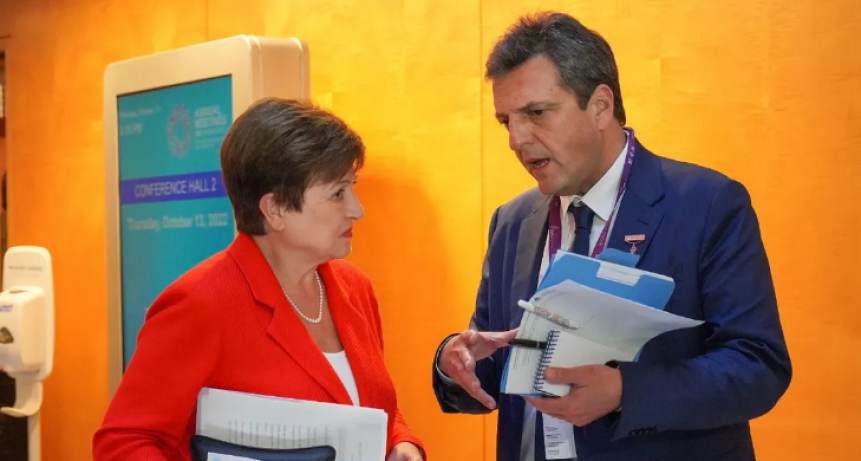 El Gobierno confirm&oacute; desembolsos del FMI en agosto y en noviembre