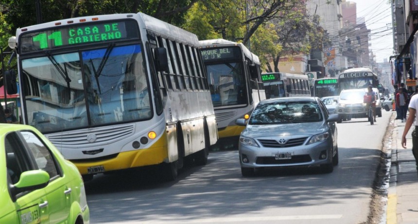 Cuestionan la quita de colectivos por el receso invernal