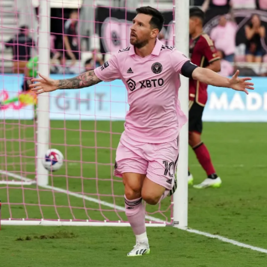 Doblete y actuaci&oacute;n estelar de Messi en la goleada de Inter Miami