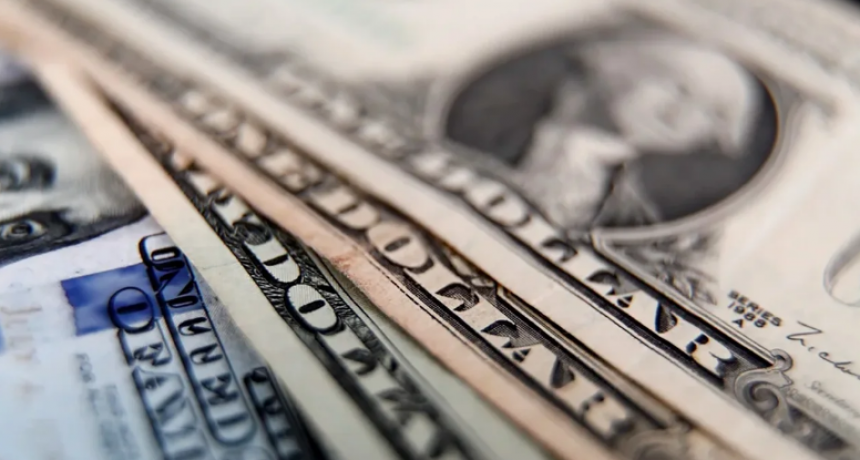 El d&oacute;lar blue sigue imparable y super&oacute; los $1.450