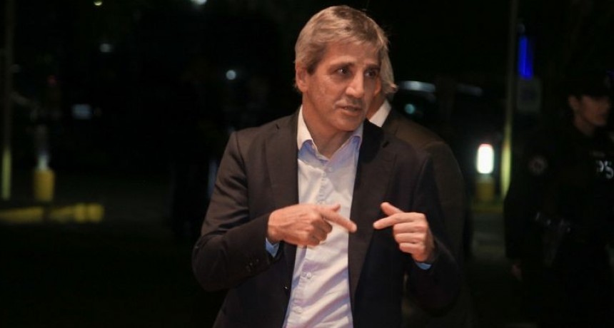 El Tesoro comprar&aacute; d&oacute;lares al BCRA para despejar dudas sobre el pago de bonos