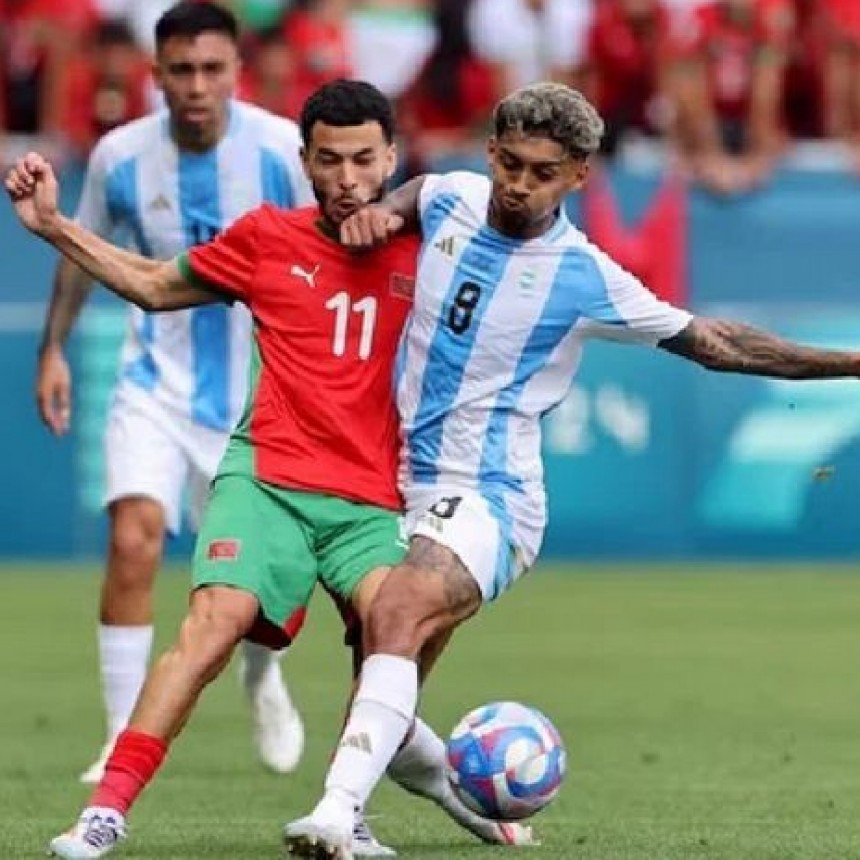 El VAR anul&oacute; un gol dos horas despu&eacute;s y Argentina perdi&oacute; 2-1 ante Marruecos