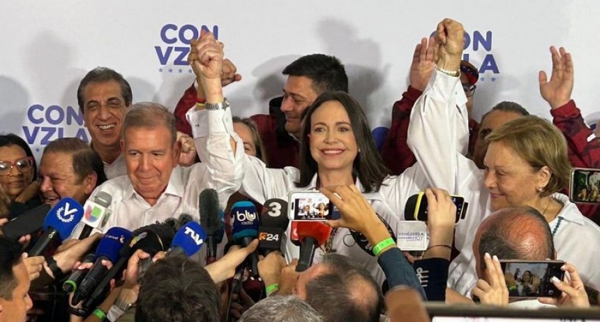 Venezuela: Machado asegur&oacute; que tienen las actas para probar el triunfo opositor