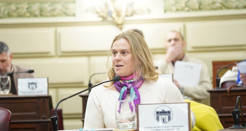 Sof&iacute;a Masutti: &ldquo;En cada escuela, todos los ni&ntilde;os y ni&ntilde;as santafesinos  podr&aacute;n conocer y debatir sobre el proceso de Reforma de la Constituci&oacute;n&rdquo;