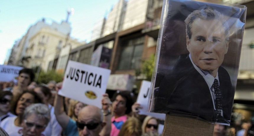 Muerte de Alberto Nisman: citan a cerca de 100 militares y civiles del &aacute;rea de Inteligencia