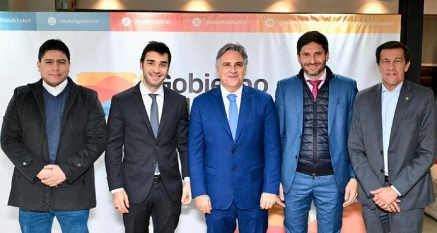 Pullaro anunci&oacute; acuerdo con gobernadores para las elecciones de octubre