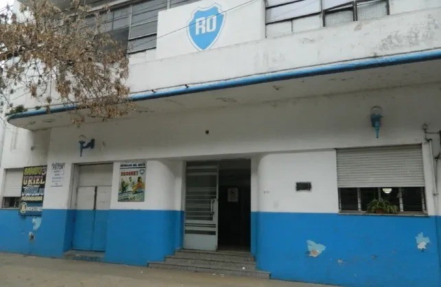 El Club Rep&uacute;blica del Oeste suspende sus bailes por tres semanas tras un pedido vecinal