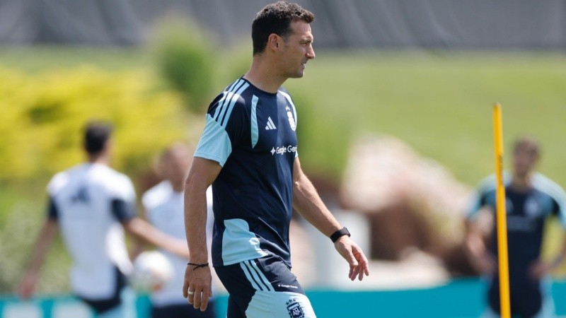 El Plan B que maneja Scaloni para plantar el equipo en la semifinal contra Inglaterra