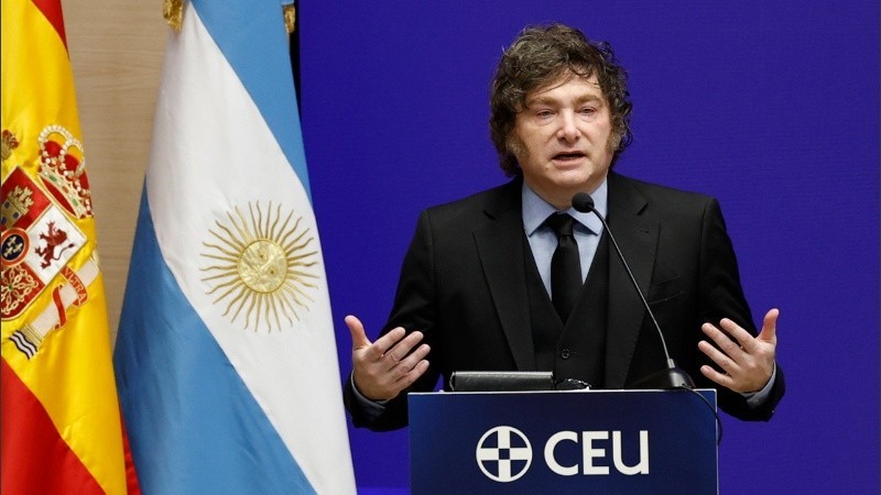 El Gobierno expulsar&aacute; o impedir&aacute; el ingreso al pa&iacute;s de extranjeros que inciten al odio contra la Argentina