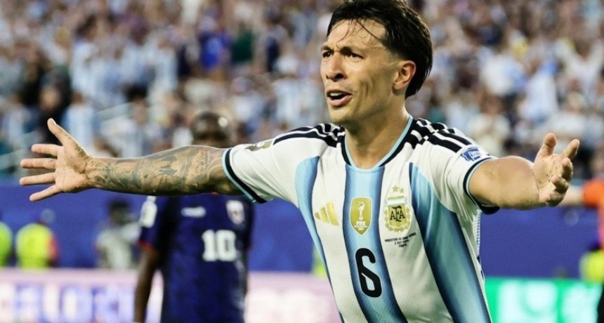Lisandro Mart&iacute;nez, figura de Argentina con gol y asistencia: 