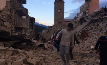 sismo de 6,2 deja varios muertos y edificios derrumbados