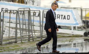 Operaron a Macri de su rodilla derecha