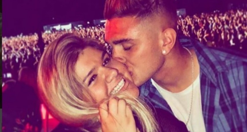 Morena Rial se tatu&oacute; el nombre de su novio junto a una frase de amor
