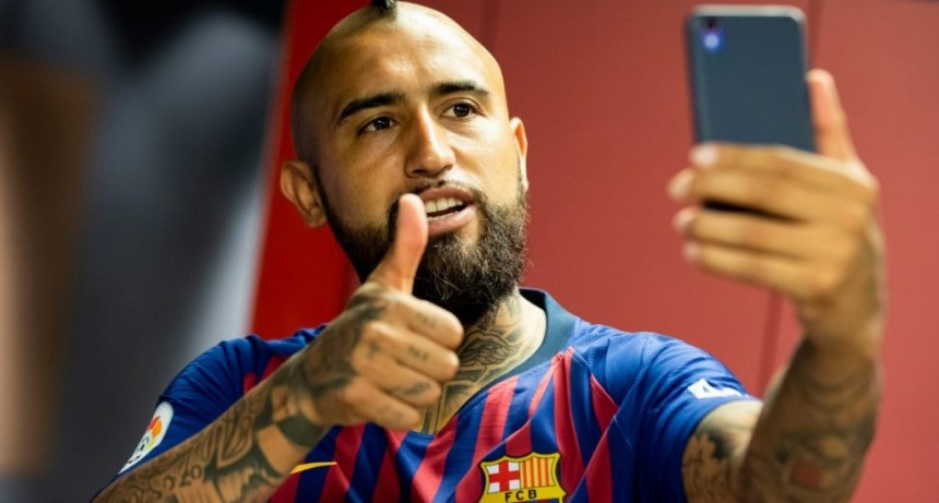 El primer encuentro entre Lionel Messi y Arturo Vidal en Barcelona