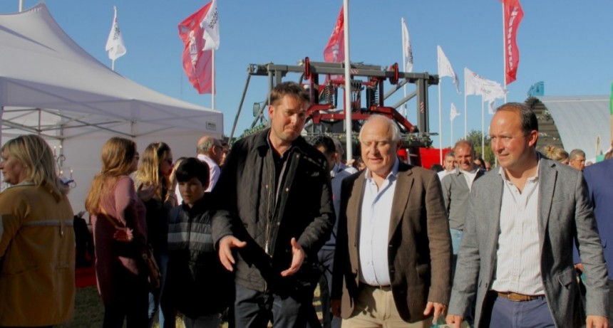 Lifschitz particip&oacute; de la apertura de la 74&deg; expo rural de San Justo