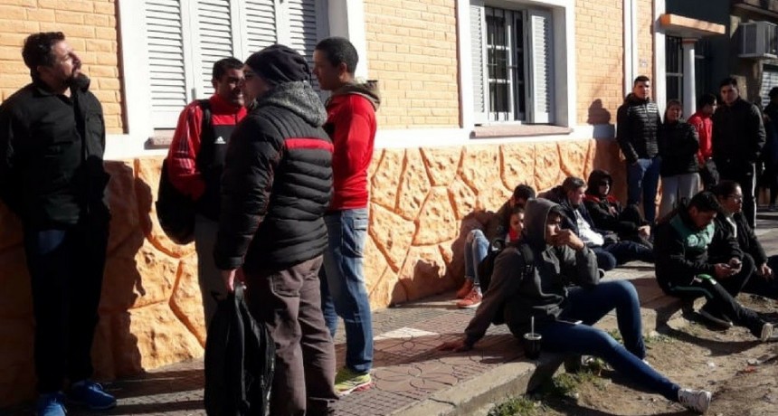 Se agotaron las Plateas Este para la revancha ante San Pablo
