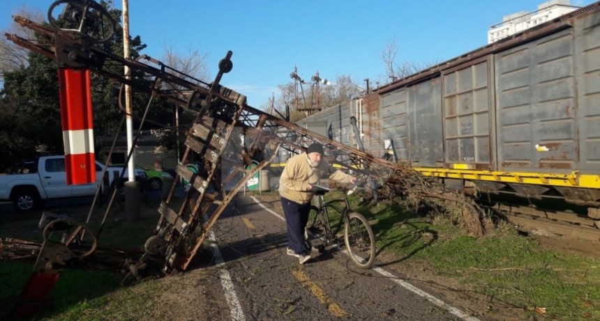 Otra vez descarril&oacute; el tren y es la tercera vez en tres d&iacute;as