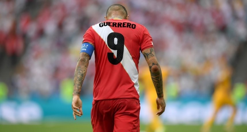 Paolo Guerrero, otra vez suspendido