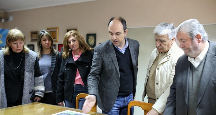 Corral particip&oacute; de la firma de convenios de Naci&oacute;n con comunas de la provincia