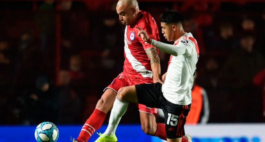 Doping positivo para Santiago Silva
