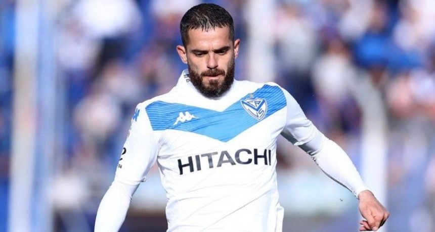 Fernando Gago volvi&oacute; a jugar tras ocho meses en la victoria de V&eacute;lez