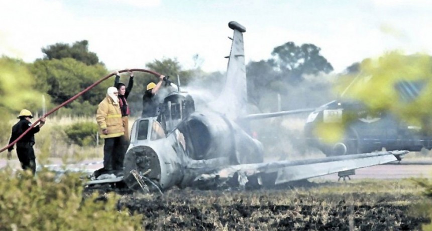 Se estrell&oacute; un avi&oacute;n de la Fuerza A&eacute;rea