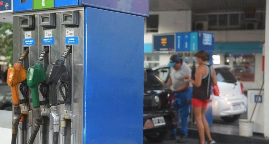 El Gobierno decidi&oacute; un aumento del 7% en el precio de los combustibles