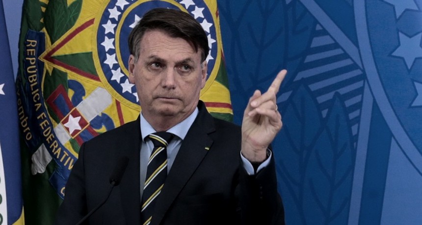 Bolsonaro le dijo a un periodista que ten&iacute;a ganas de llenarle "la boca de trompadas"