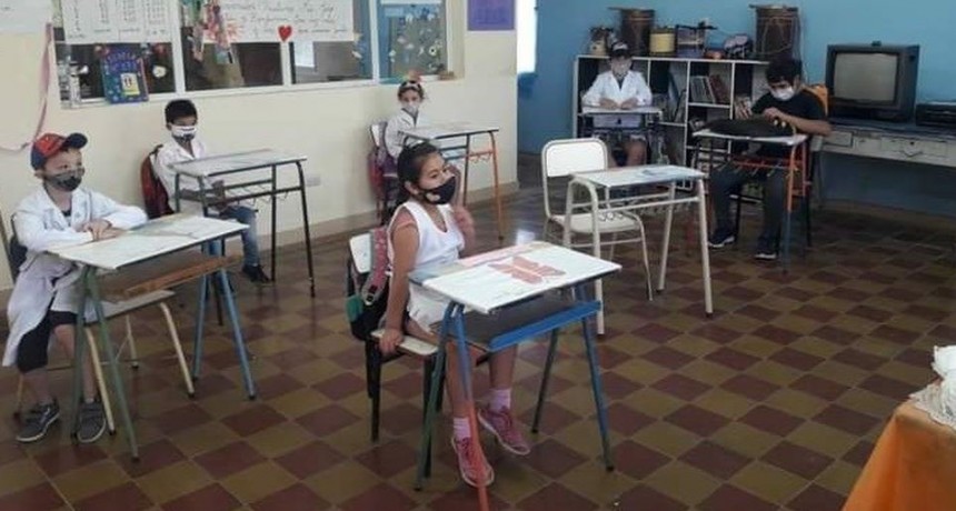 Vuelta a clases: ocho provincias retoman la presencialidad