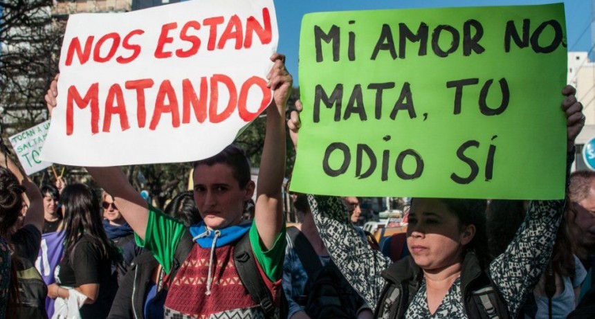 Femicidios: una mujer es asesinada cada 30 horas por su ex