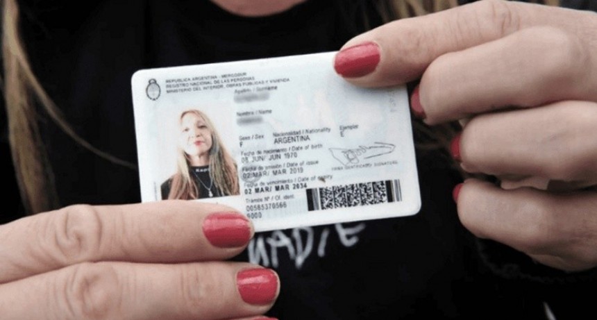 A partir de hoy se puede tramitar el DNI no binario en la provincia