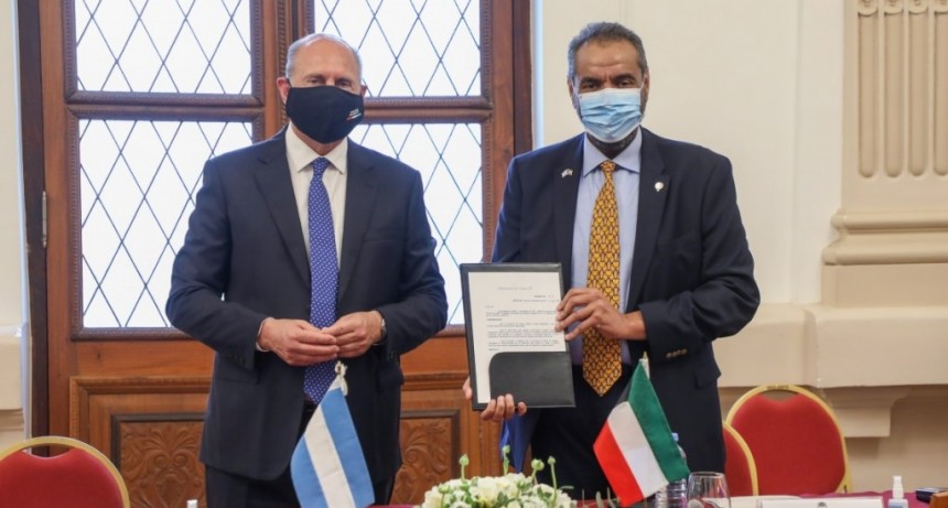 Perotti recibi&oacute; al embajador de Kuwait en Argentina