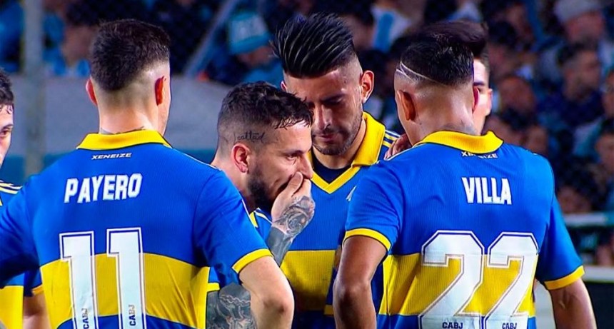 Riquelme a Benedetto y Zambrano frente al plantel: Son futbolistas, no boxeadores