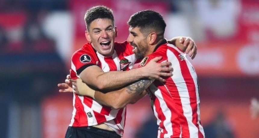 Estudiantes super&oacute; 1-0 a Uni&oacute;n 