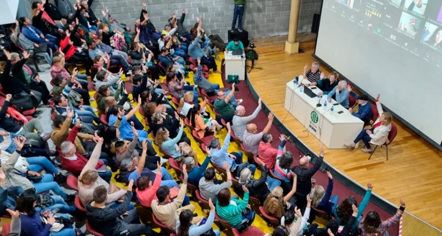 El Plenario Provincial de ATE defini&oacute; PARO para este 25 y 26 de agosto