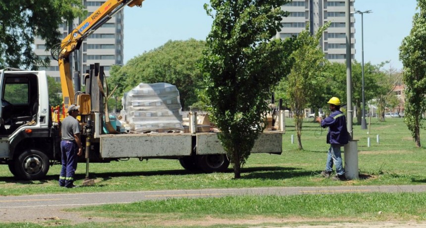 Trabajos de iluminaci&oacute;n y bacheo previstos para este martes