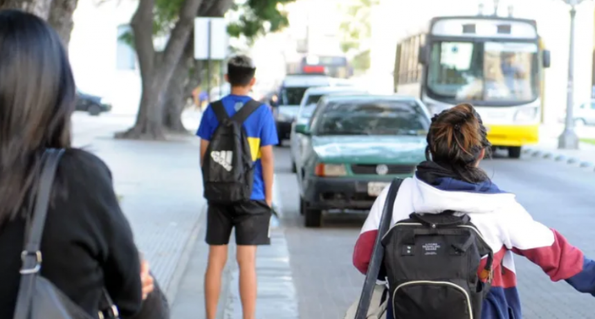 Colectivos en Santa Fe: analizan suspender parte del servicio y personal la semana que viene si no se resuelve el conflicto