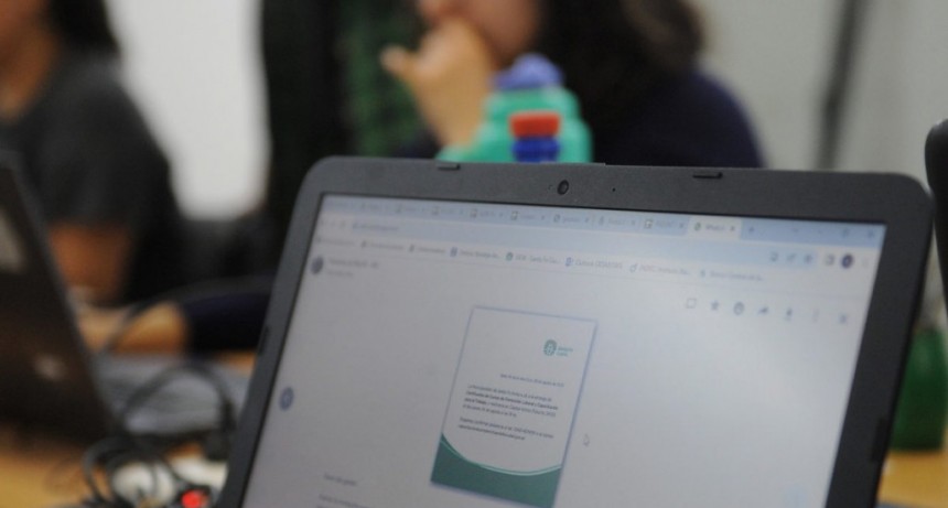 La Municipalidad ofrece 350 becas para adquirir habilidades digitales