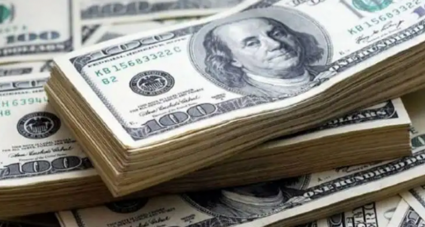 El gobierno confirm&oacute; que quienes reciban el bono no podr&aacute;n comprar d&oacute;lares