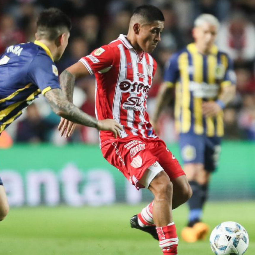 Uni&oacute;n le gan&oacute; a Central con un golazo de Pitt&oacute;n y un penal atajado por Cardozo