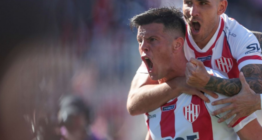 Unión no pudo con Huracán y debió conformarse con el empate