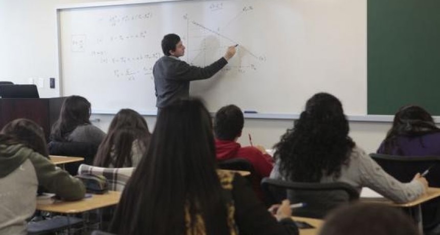 Docentes universitarios inician nuevas medidas de fuerza con 48 horas de paro