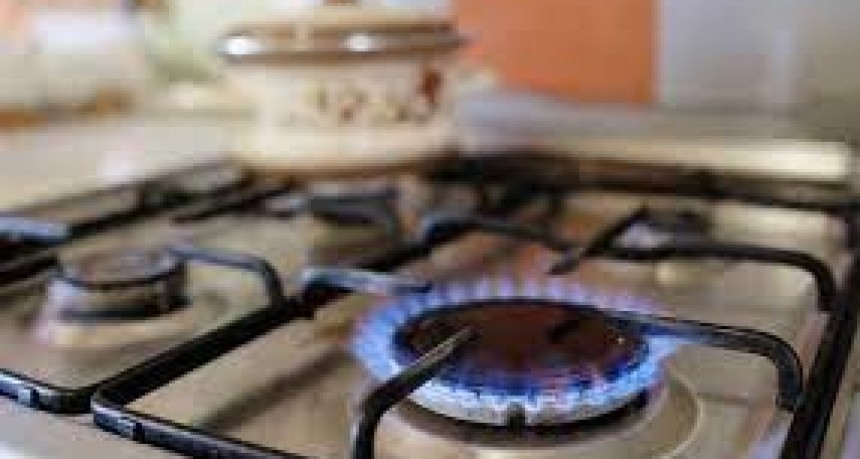 La crisis le pega a los servicios: cay&oacute; 11,5 % la demanda de gas, agua y electricidad en Santa Fe