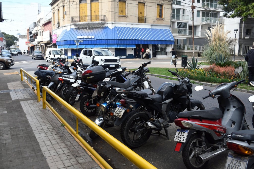 Ordenan el tr&aacute;nsito con nuevos espacios exclusivos para motos