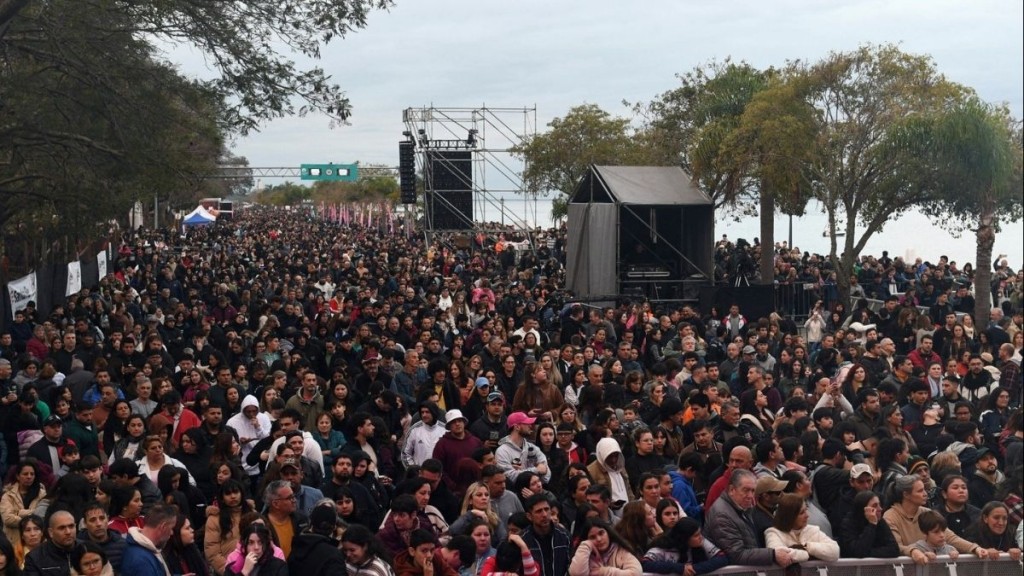 La ciudad de Santa Fe cerr&oacute; un fin de semana largo con m&aacute;s de 270 mil personas movilizadas